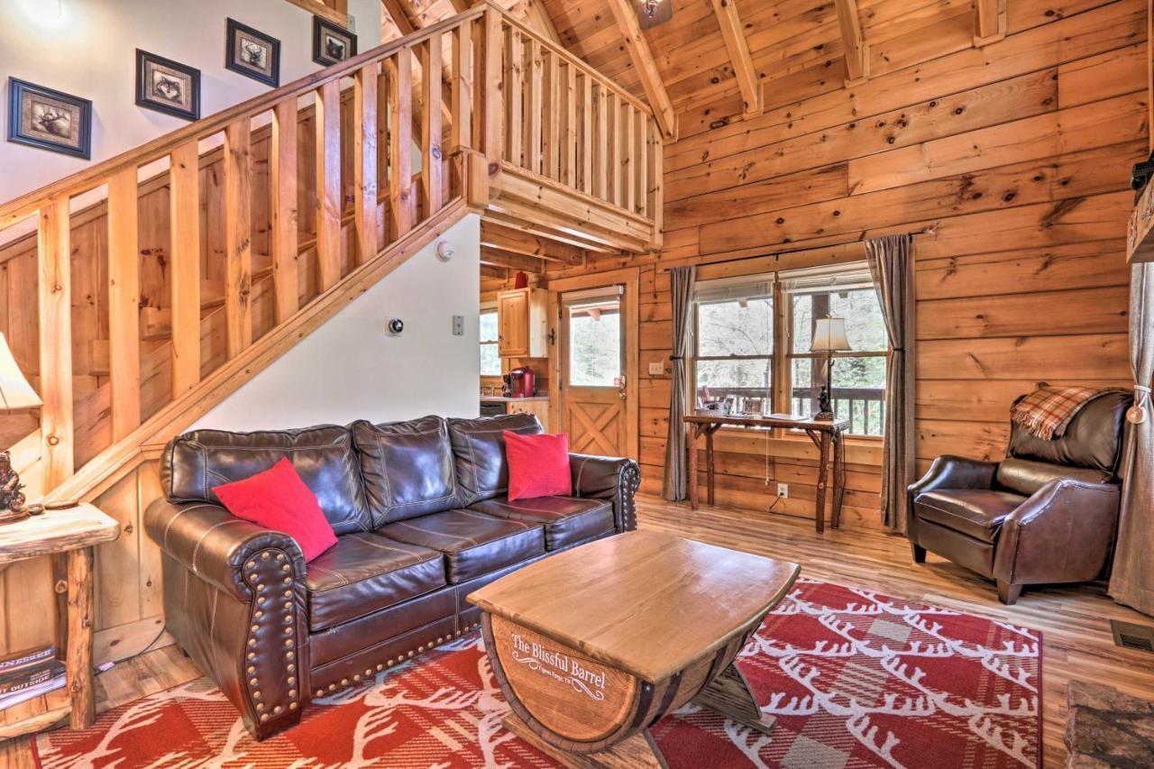 Cozy Cabin With Hot Tub In The Heart Of Pigeon Forge Villa Esterno foto
