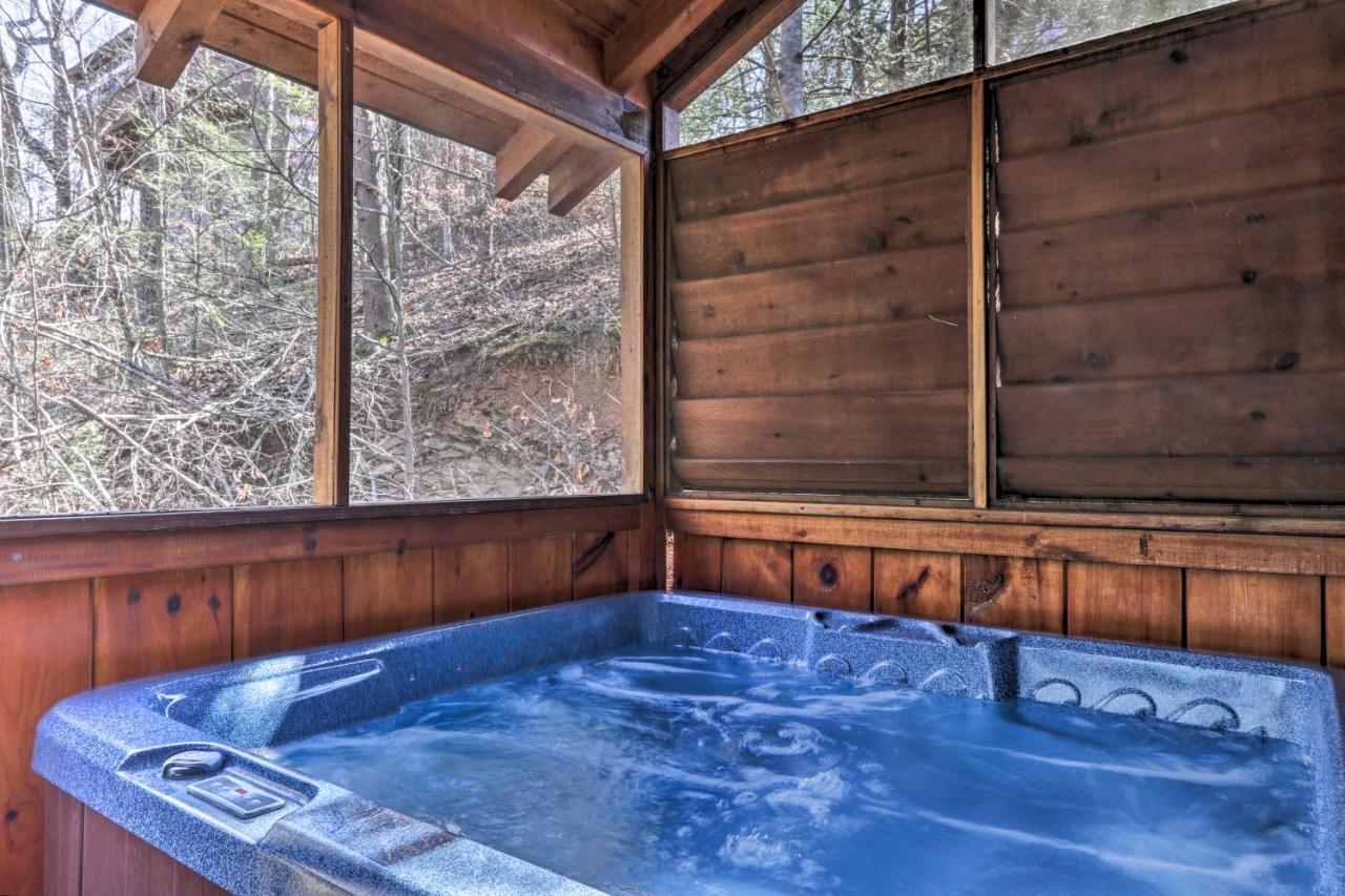 Cozy Cabin With Hot Tub In The Heart Of Pigeon Forge Villa Esterno foto